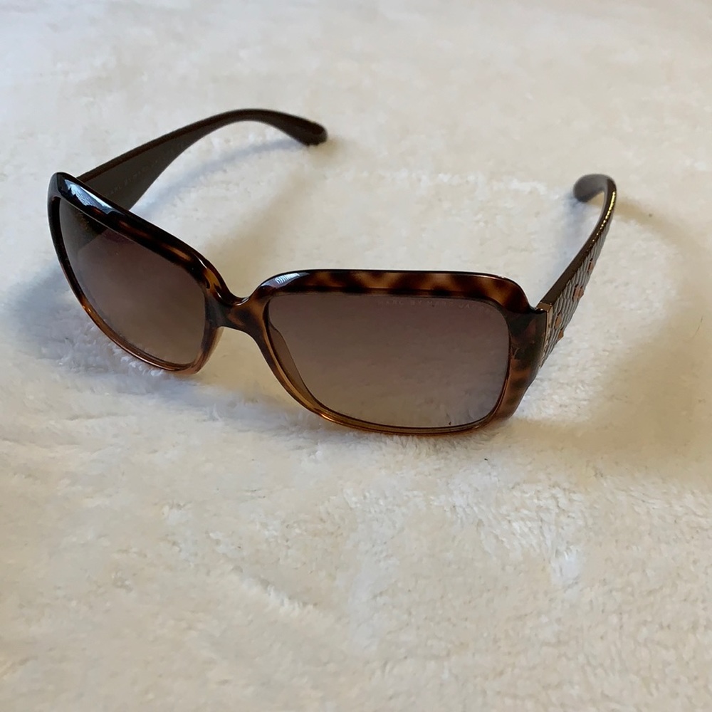 Marc Jacobs sunglasses 🕶